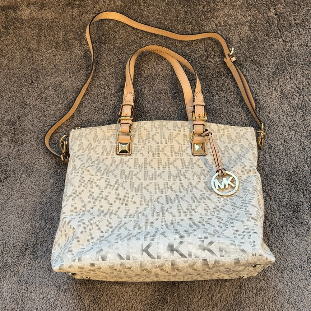 Michael Kors Signature Logo Large Purse With Silk Duster